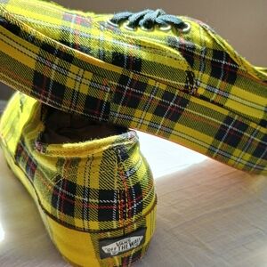 📼 90s GRuNGE 📼 W 9.5 yellow tartan "lemon chrome" stacked Vans, Street Feet